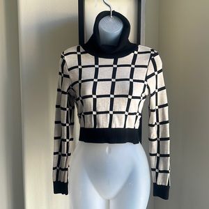 Women warm sweater black brown